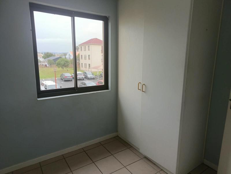 To Let 2 Bedroom Property for Rent in Guldenland Western Cape